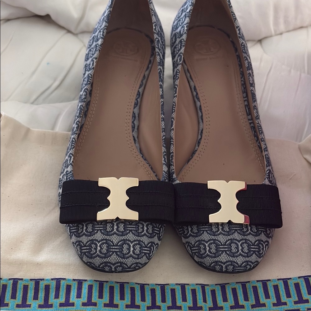 Tory Burch navy  and Gold Flats with Perforated Detailing